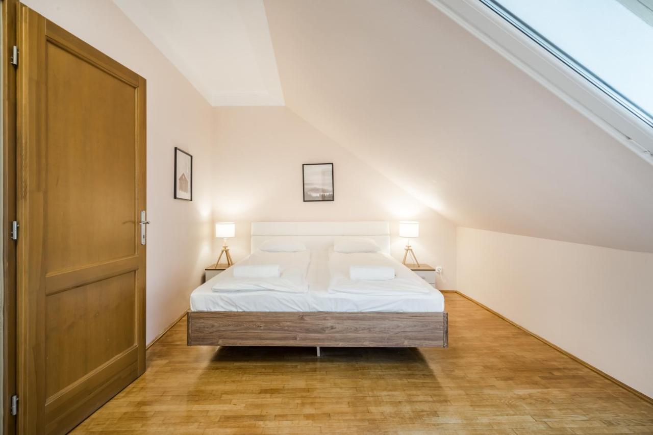 Bpr Timber Loft Home With Balcony Budapešť Exteriér fotografie