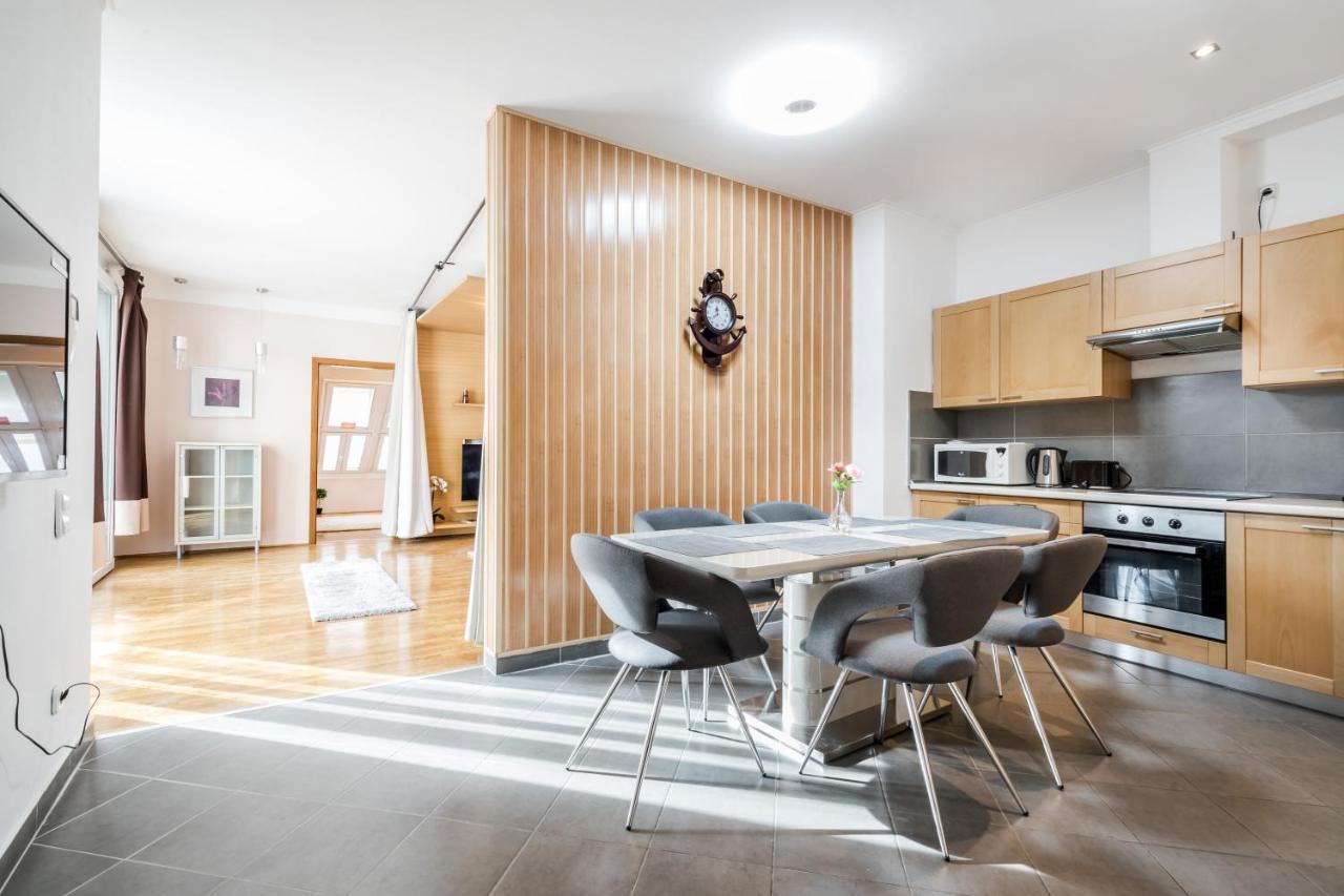 Bpr Timber Loft Home With Balcony Budapešť Exteriér fotografie